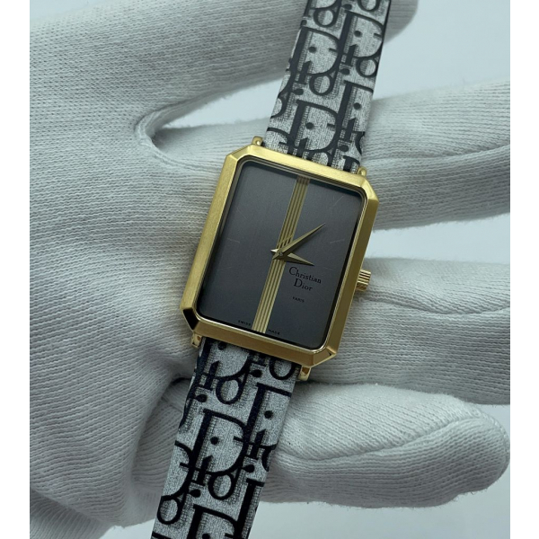 Dior (код 055-1)