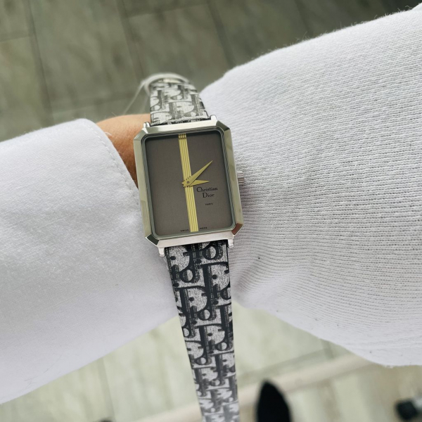 Dior (код 056-1)