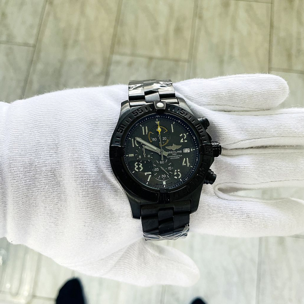 BREITLING Chronometer Avenger (код 390)