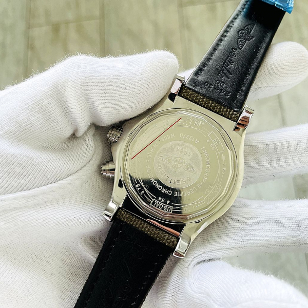 BREITLING Chronometer Avenger (код 394)