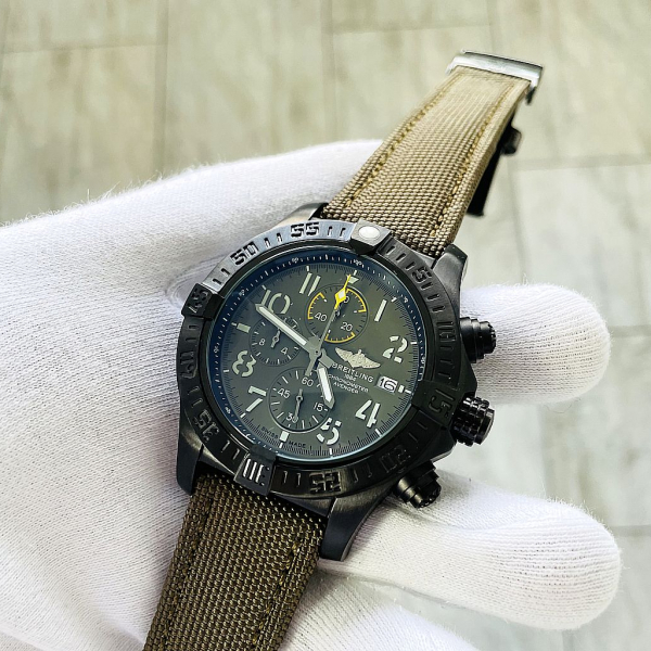 BREITLING Chronometer Avenger (код 395)