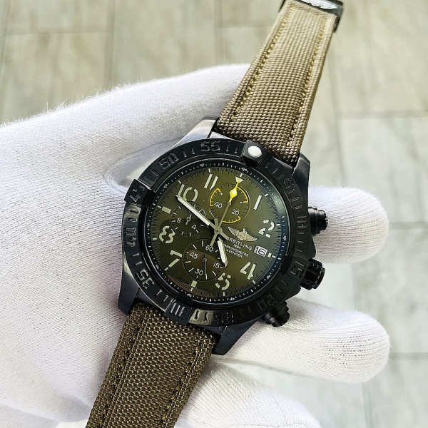 BREITLING Chronometer Avenger (код 395)
