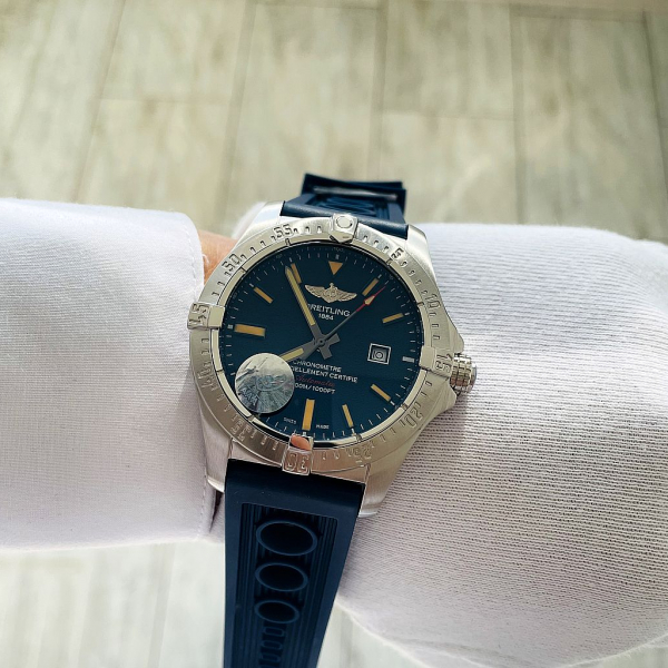 BREITLING Chronometre Officellemetnt Certifie (код 426)