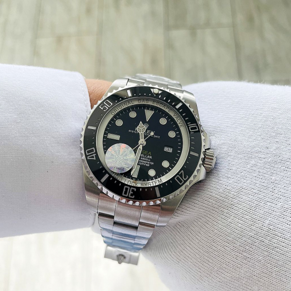 Rolex Oyster Perpetual Date Deepsea (код 387)