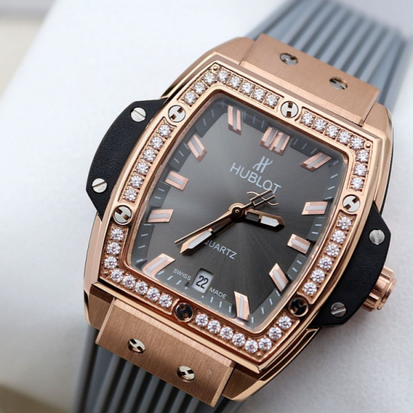 HUBLOT SPIRIT OF BIG BANG KING DIAMONDS код (706)