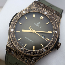 HUBLOT Classic fusion fuente (код 377-02)