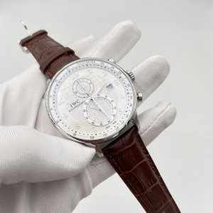 IWC Schaffhausen (код 137)