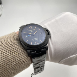 PANERAI Luminor GMT (код 173) PANERAI Luminor GMT (код 173)