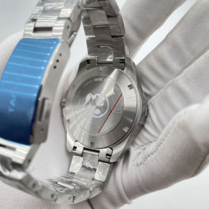 Tag Heuer Aquaracer (КОД 393) Tag Heuer Aquaracer (КОД 393)