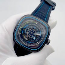 SEVENFRIDAY (код 052)