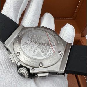 HUBLOT Big Bang Chronograph (816) HUBLOT Big Bang Chronograph (816)