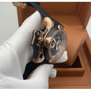Graham Chronofighter (код 825) Graham Chronofighter (код 825)