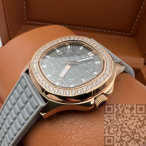 Patek Philippe Nautilus Lady (код 372) Patek Philippe Nautilus Lady (код 372)