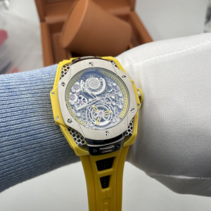 HUBLOT Big Bang Tourbillon SR_A by Samuel Ross (код 872) HUBLOT Big Bang Tourbillon SR_A by Samuel Ross (код 872)