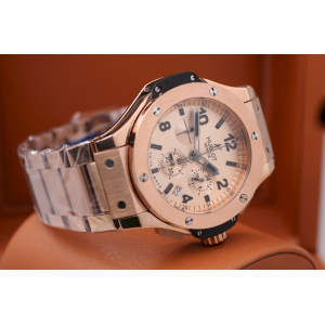 HUBLOT Big Bang Chronograph (820) HUBLOT Big Bang Chronograph (820)