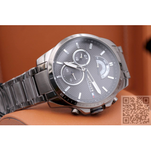 Tommy Hilfiger (код 983) Tommy Hilfiger (код 983)