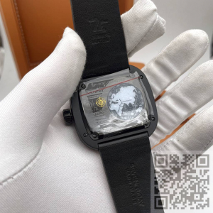 SEVENFRIDAY (код 1012) SEVENFRIDAY (код 1012)