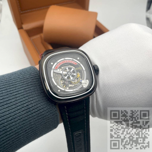 SEVENFRIDAY (код 1014) SEVENFRIDAY (код 1014)