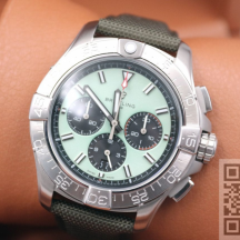 Breitling Avenger B01 Chronograph 44 (код 1371)
