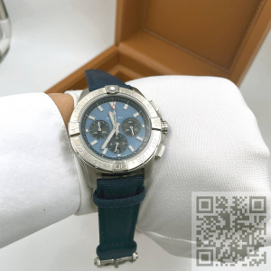 Breitling Avenger B01 Chronograph 44 (код 1372)