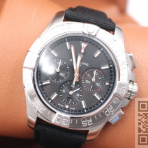 Breitling Avenger B01 Chronograph 44 (код 1373)