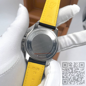 Breitling Avenger B01 Chronograph 44 (код 1373) Breitling Avenger B01 Chronograph 44 (код 1373)