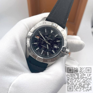Breitling Avenger Automatic 42 (код 1399) Breitling Avenger Automatic 42 (код 1399)