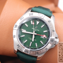 Breitling Avenger Automatic GMT 44 (код 1401)
