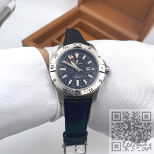 Breitling Avenger Automatic GMT 44 (код 1402) Breitling Avenger Automatic GMT 44 (код 1402)
