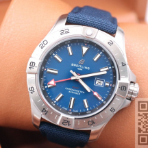 Breitling Avenger Automatic GMT 44 (код 1403)