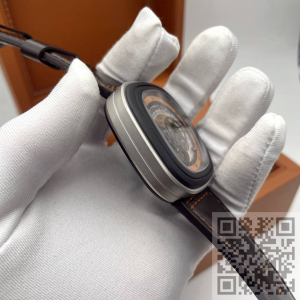 SEVENFRIDAY (код 027)