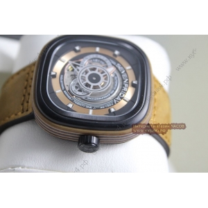 SEVENFRIDAY P-SERIES WATCH P2B/01 (код 028) SEVENFRIDAY P-SERIES WATCH P2B/01 (код 028)