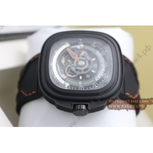 SEVENFRIDAY P-SERIES ENGINE P3B/01 (код 040) SEVENFRIDAY P-SERIES ENGINE P3B/01 (код 040)