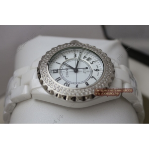CHANEL J12 White (код 067) CHANEL J12 White (код 067)