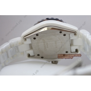 CHANEL J12 White (код 070) CHANEL J12 White (код 070)