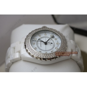 CHANEL J12 White (код 073)