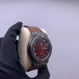 HUBLOT Classic fusion fuente (код 606)