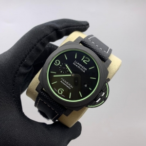 PANERAI LUMINOR MARINA CARBOTECH 44 ММ LUX (034-02) PANERAI LUMINOR MARINA CARBOTECH 44 ММ LUX (034-02)
