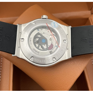 HUBLOT Classic Fusion (код 541-01) HUBLOT Classic Fusion (код 541-01)