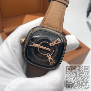 SEVENFRIDAY M2/02 (код 042) SEVENFRIDAY M2/02 (код 042)