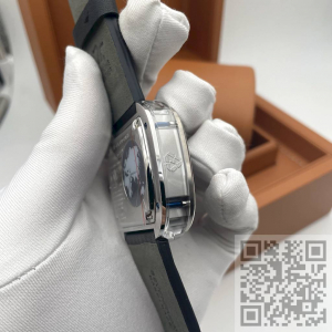 SEVENFRIDAY S1/01 Industrial (код 044) SEVENFRIDAY S1/01 Industrial (код 044)