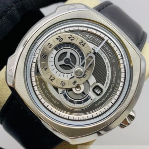 SEVENFRIDAY Q1/01 (код 047)