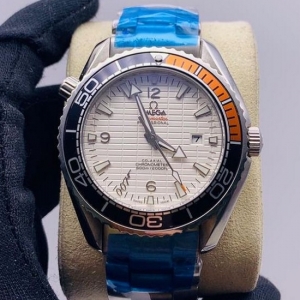 Omega Seamaster Planet Ocean 600m Co-Axial James Bond Skyfall (код 137-02)