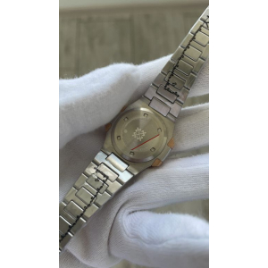Patek Philippe Nautilus Lady (код 388) Patek Philippe Nautilus Lady (код 388)