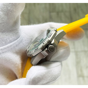 TAG Heuer AQUARACER BAMFORD (код 339) TAG Heuer AQUARACER BAMFORD (код 339)