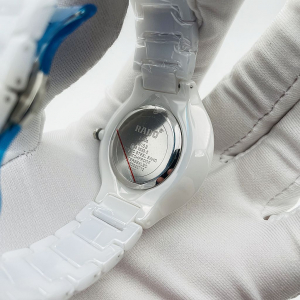 Rado True Jubile White (код 084-02) Rado True Jubile White (код 084-02)