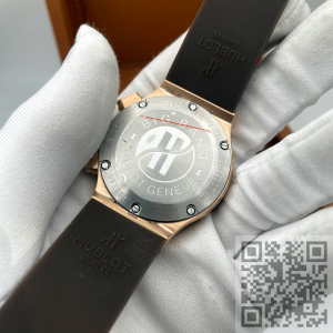 HUBLOT Classic Fusion All Diamond (код 657) HUBLOT Classic Fusion All Diamond (код 657)